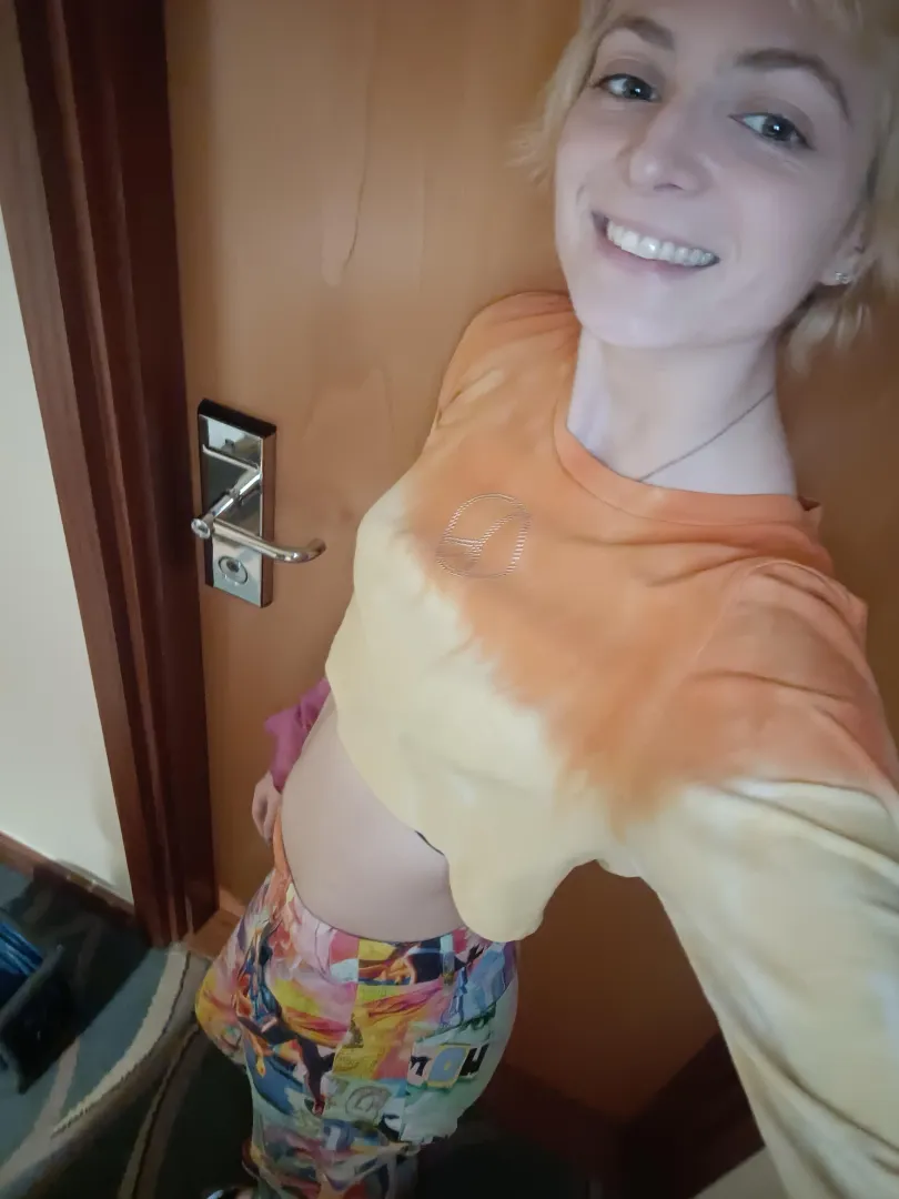 Hiya I'm Lily Black posted by LilyBlack1001