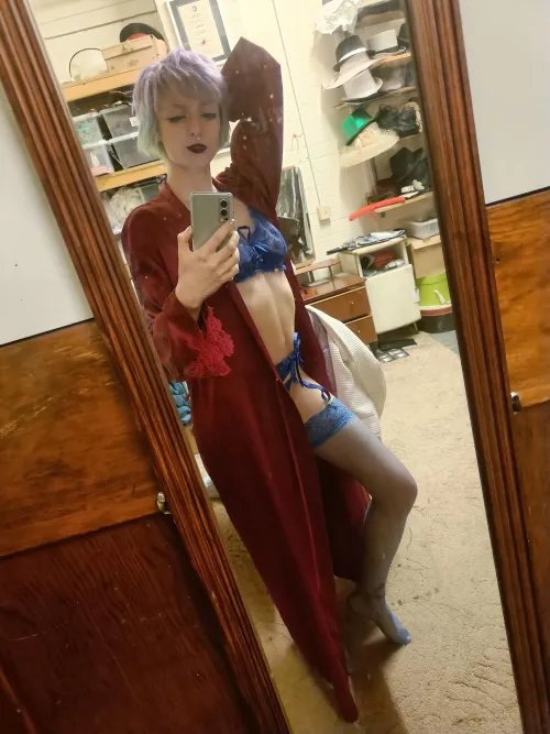 Hiya I'm Lily Black from London and I love being banged in stockings by LilyBlack1001