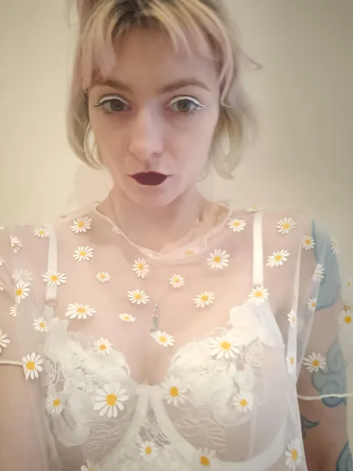 Hiya I'm Lily from London by LilyBlack1001