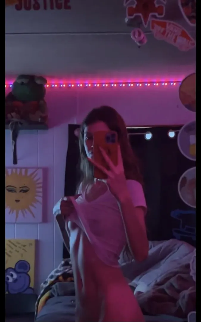 Hmu I verify  posted by Frosty_Ad_4099