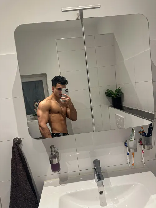 hmu if u want a pair :) by Exotic_Elephant8792