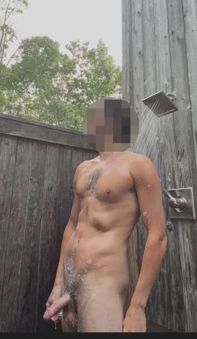 Ho bisogno di lavare la schiena posted by bullmaster81