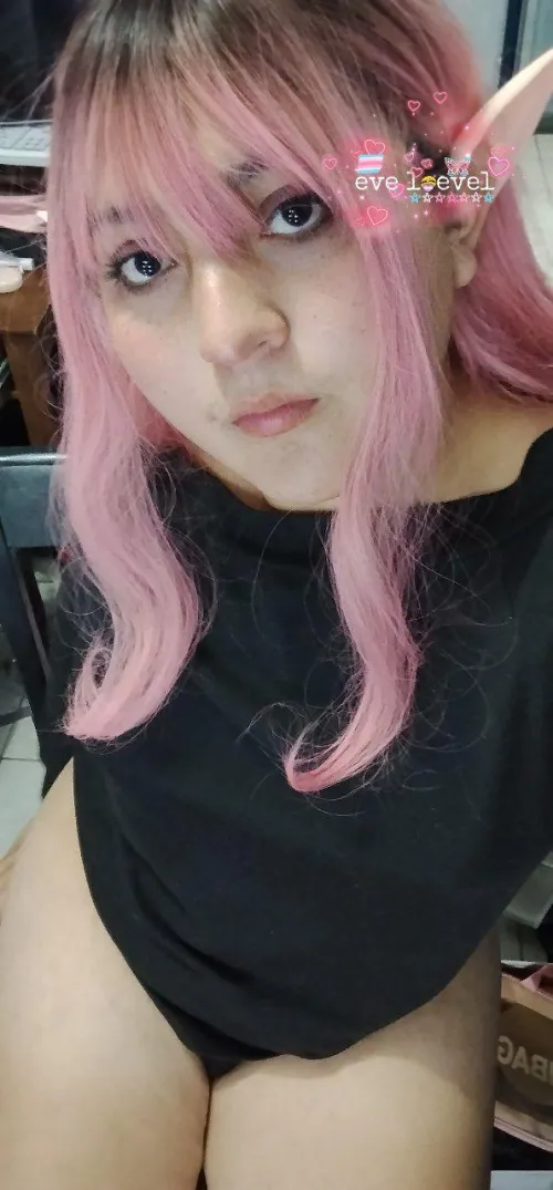 Hola cómo están ? Me vesti de elfa pero de pelo rosa by Eveloevel