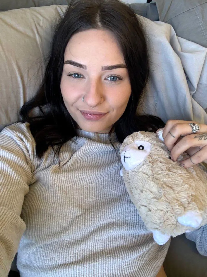 Hold that thought posted by mochacaramela