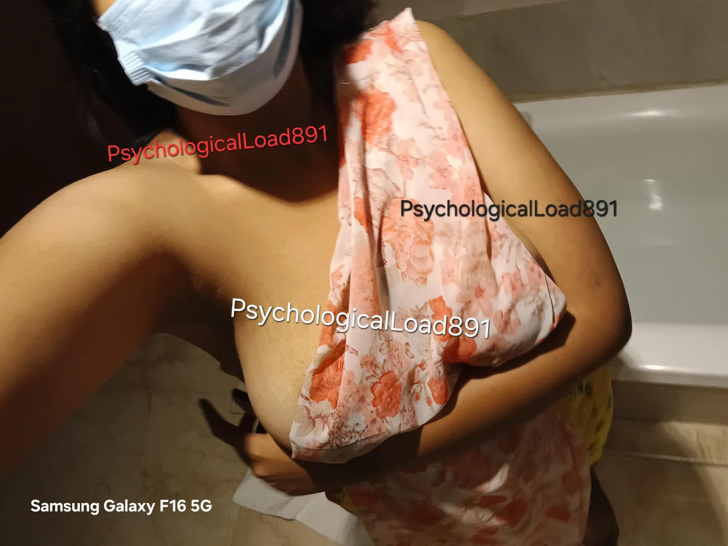 Holi m kon sa colour lgwaoge?? posted by PsychologicalLoad891