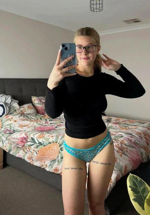 holiday glow doing a little too much by innocentshaelah