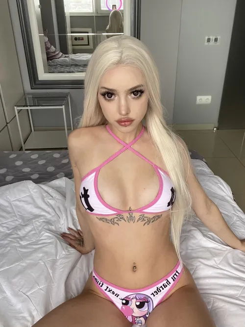 home alone by _Fancy_Anteater_