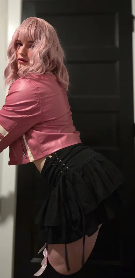 Hope everyone had a good Monday posted by Obedient1npink