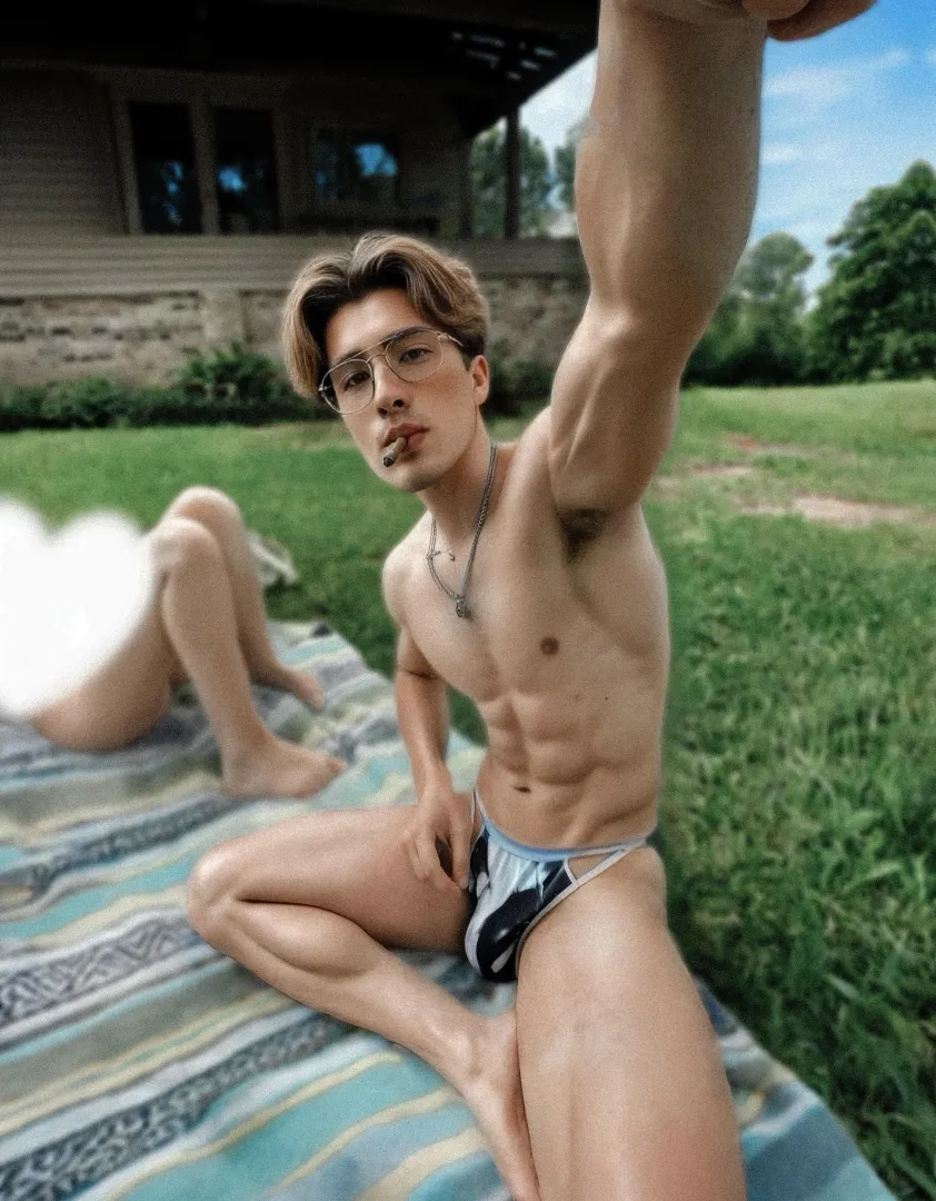 hope everyone’s having a good day  posted by OP3NL3GS