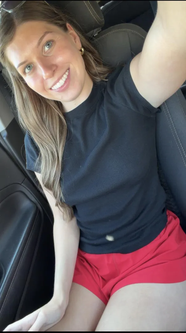 Hope I make you smile today! [F] posted by Alliexo1