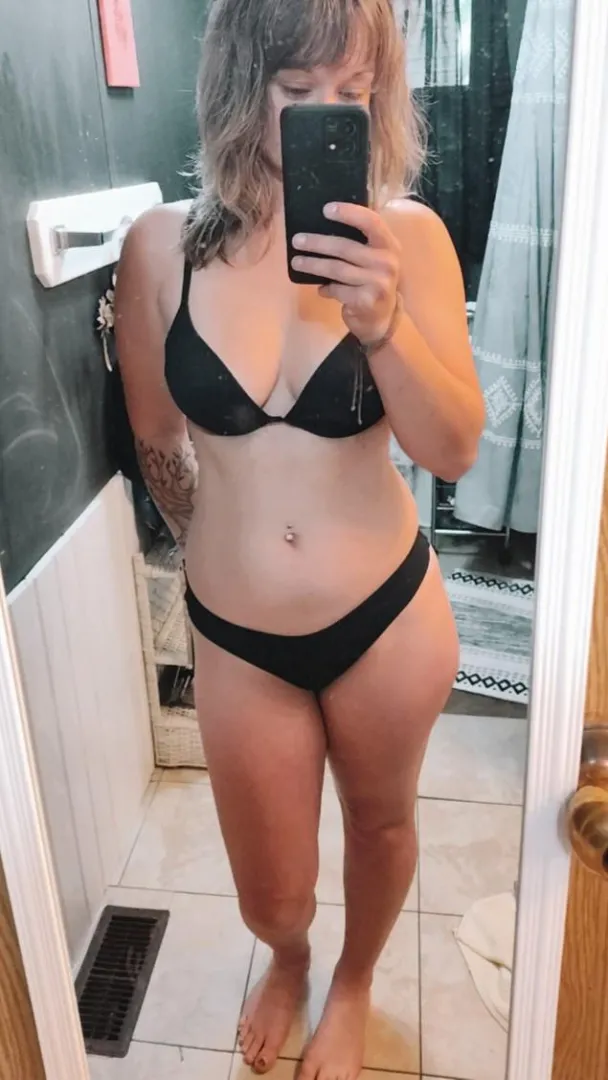 hope im cute enough to be ur babe  posted by MissTaylorLaurenxo