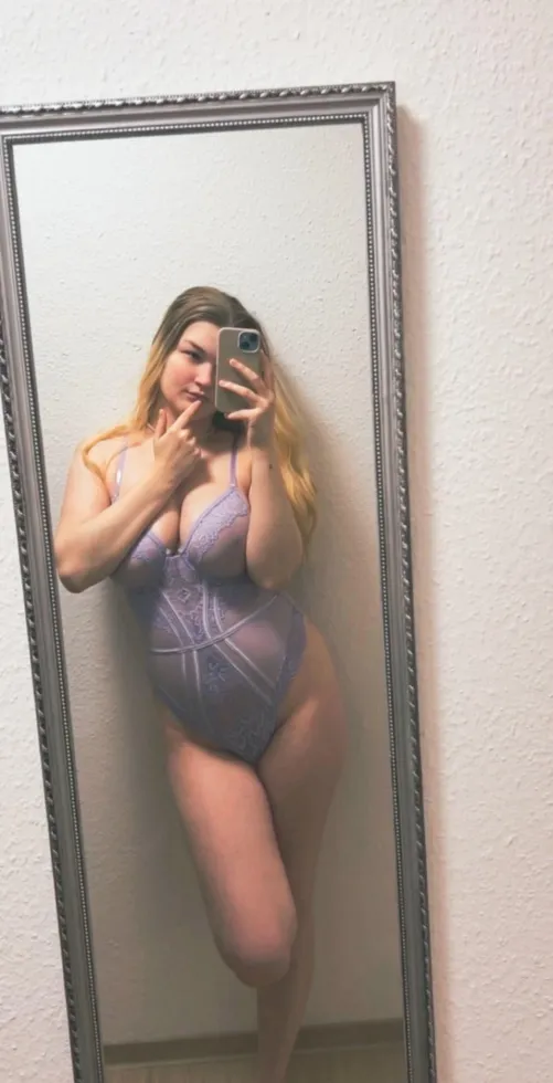 hope this is hottie enough for you 19f by abbythemouth