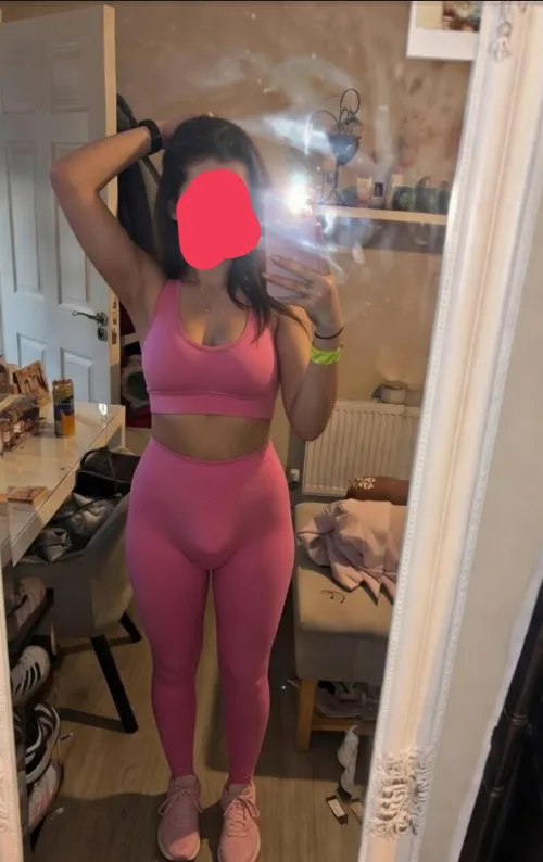 Hope you can't see the leak by Distinct_Bake5102