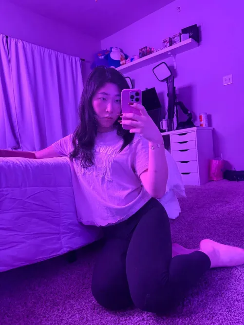 Hope you could satisfy me by DawnMoerXO