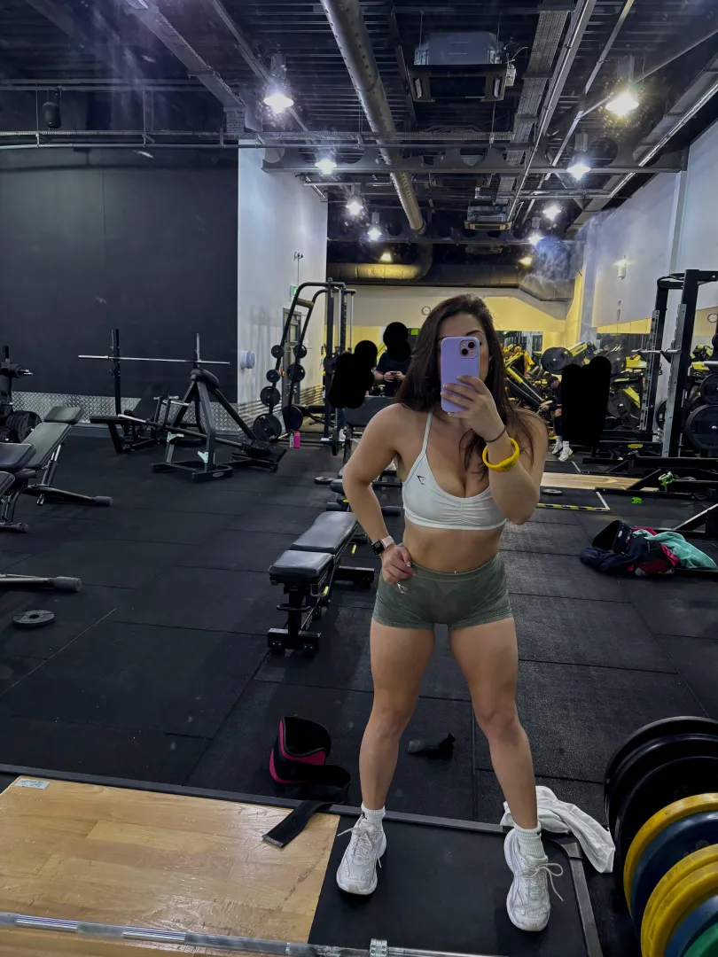 Hope you like my strong mummy physique posted by K-muscleofmummy