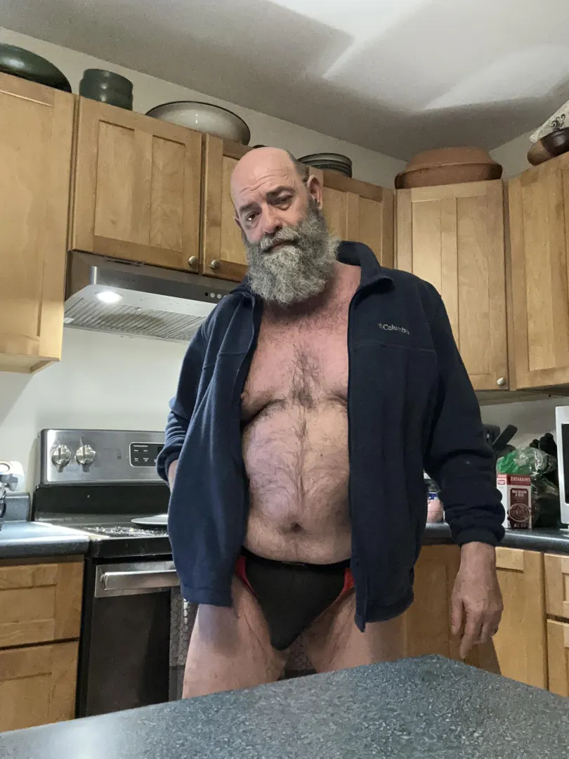 Hope you're all having an easy, lazy weekend posted by Chiefdaddymaster6609