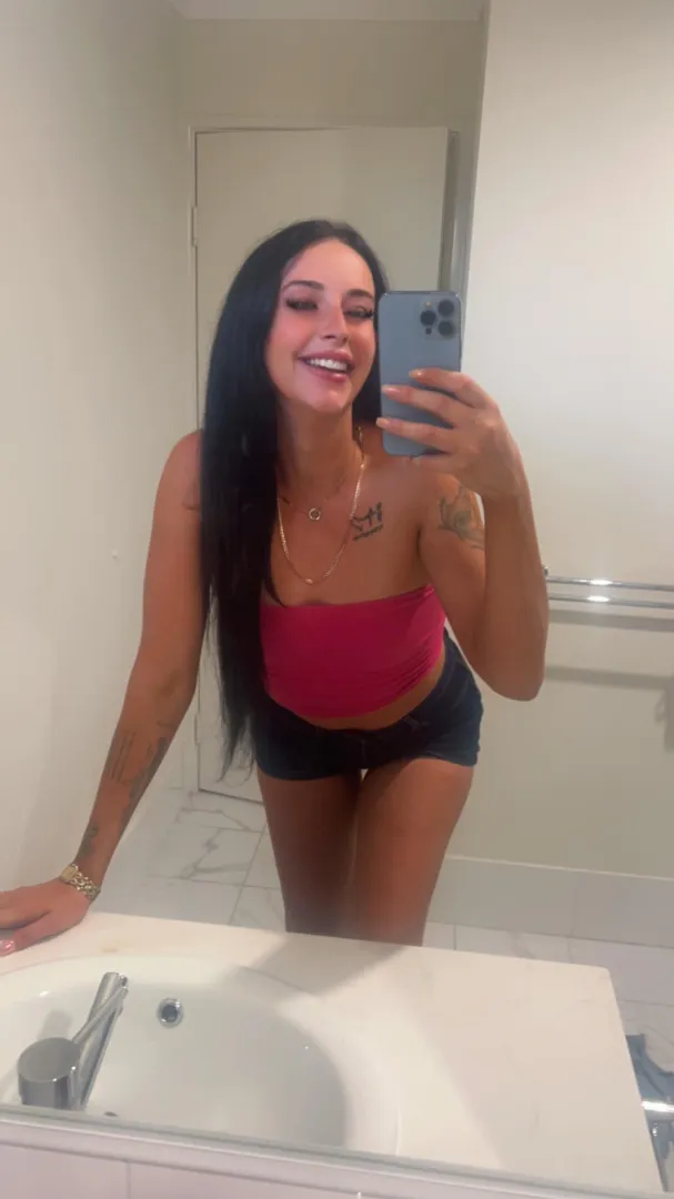 Hoping my smile made you smile btw posted by Putrid_Sense8212