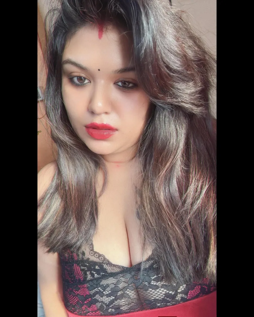 Horney pooja boudi posted by hot_desi_maal69
