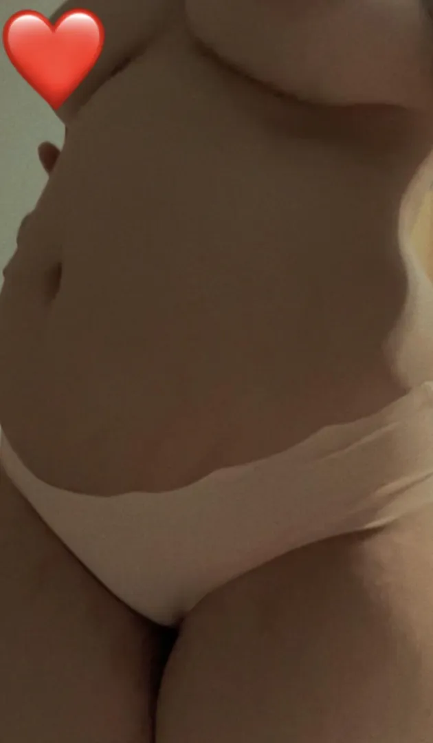 Horny and pregnant posted by itzpixxieku