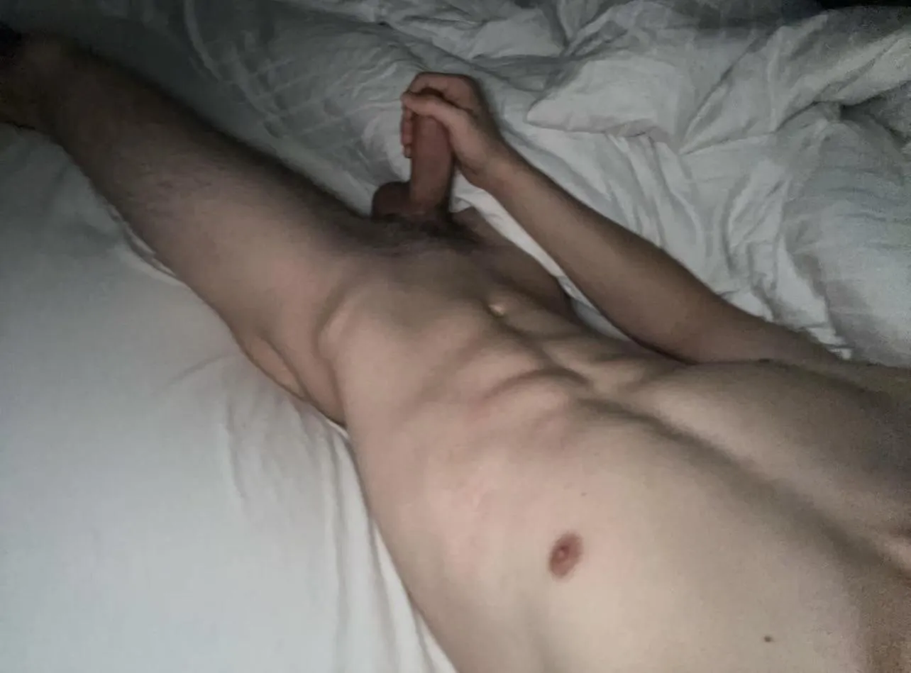 horny rn (19m) posted by Helihansel