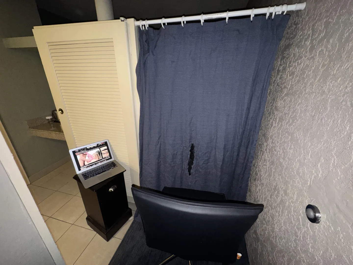 Hosting GH North Of DownTown Phoenix, Come Get Drained…it’ll look something Like This. You won’t be disappointed.. posted by Ok-Quit8106