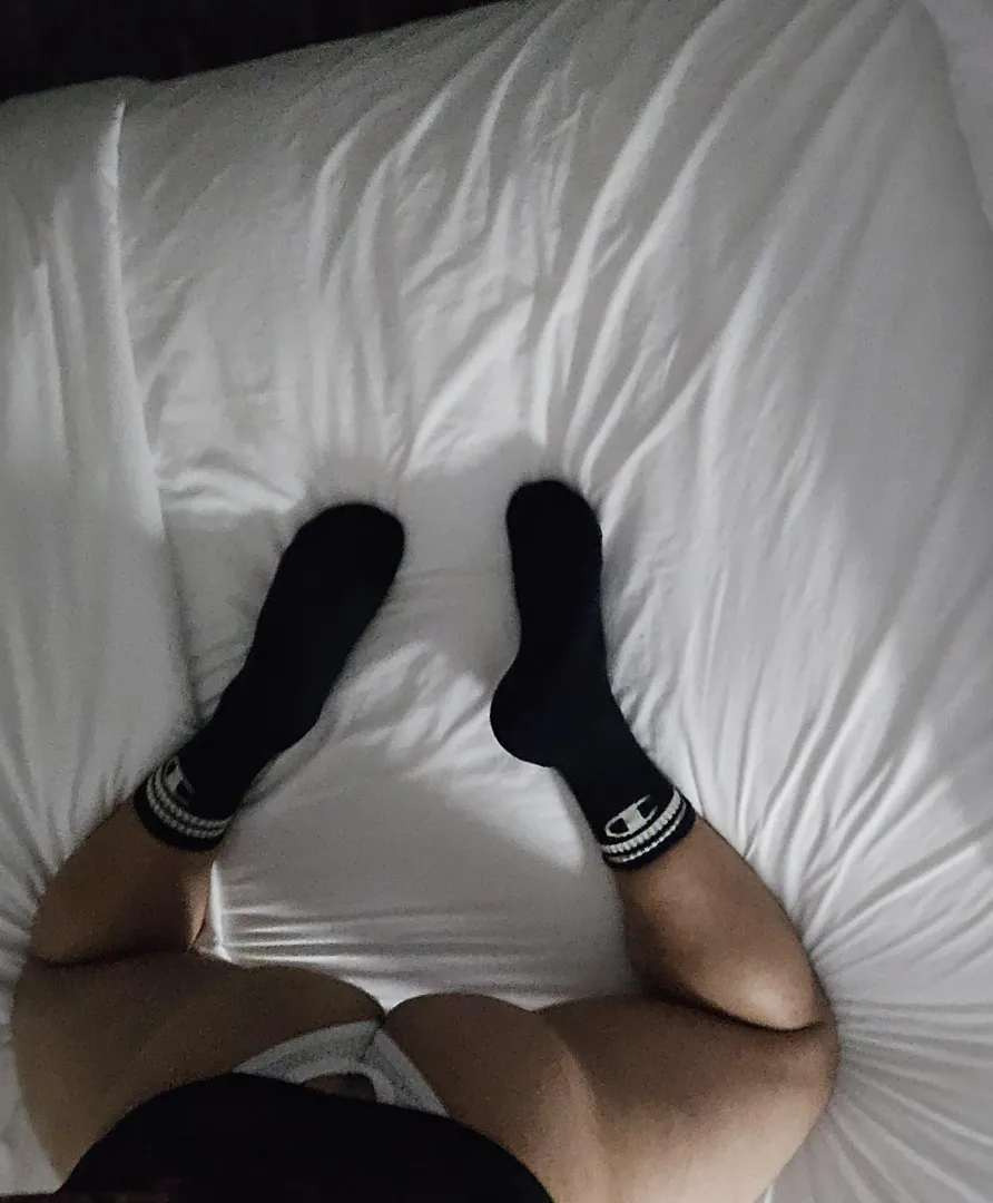 Hosting looking for discreet fun posted by Positive-Football-39