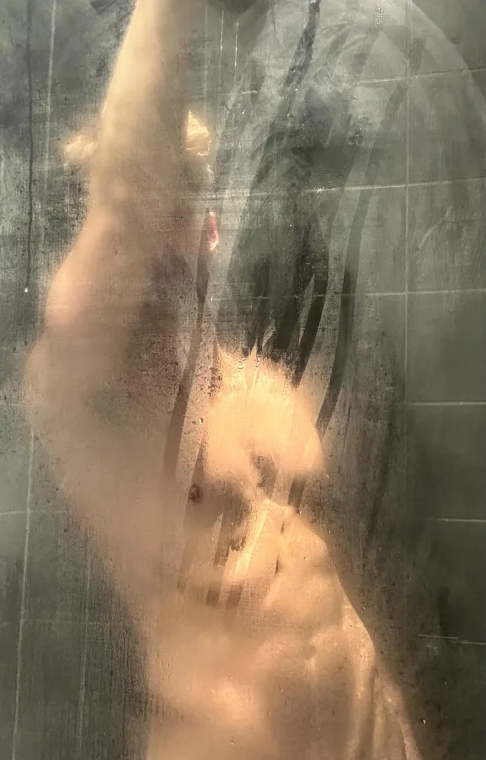 Hot and very horny posted by 5mither5