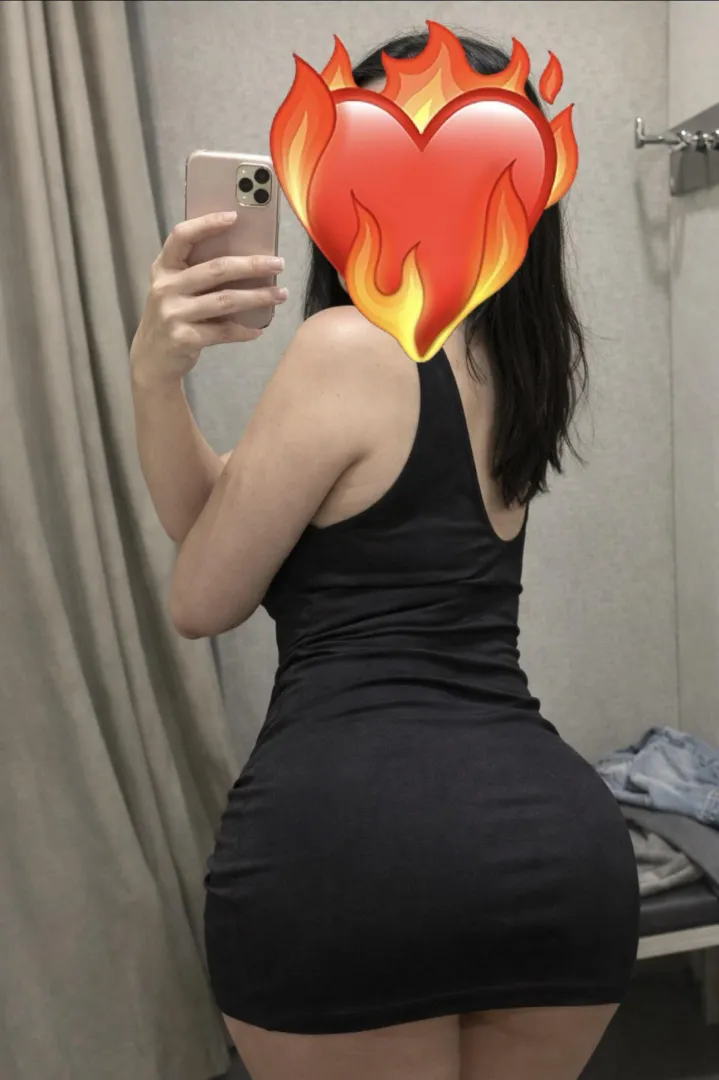 Hot ass? Am I posted by FilchiMommy