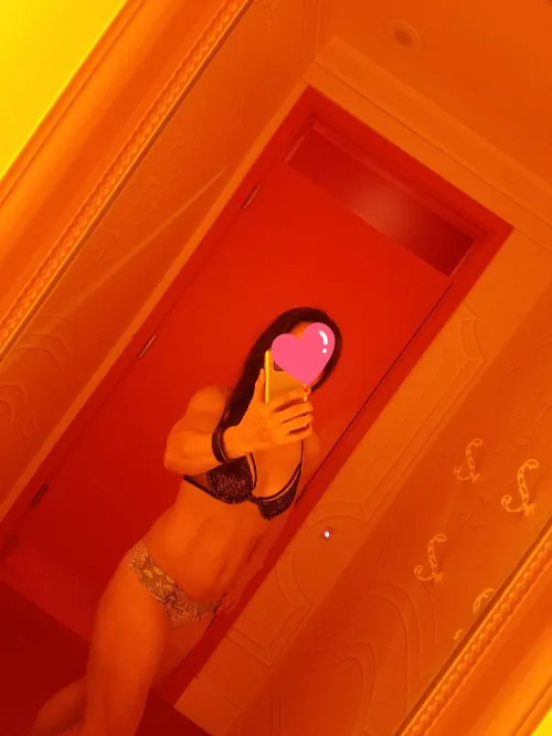 hot korean wifey and a VS try on..-sa by Sun_Kissed_Sexy