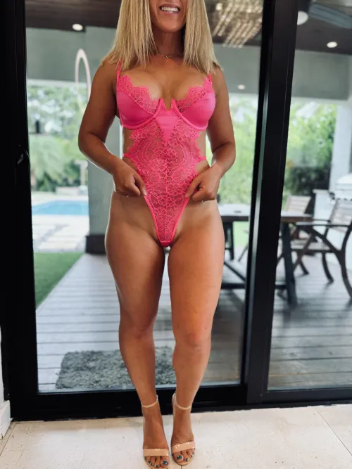 Hot pink on a haute hotwife y'all by ThePeachHauteWife