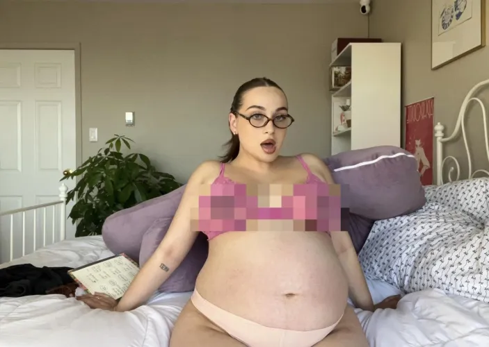 hot & pregnant is there anything better? by worshipkaia