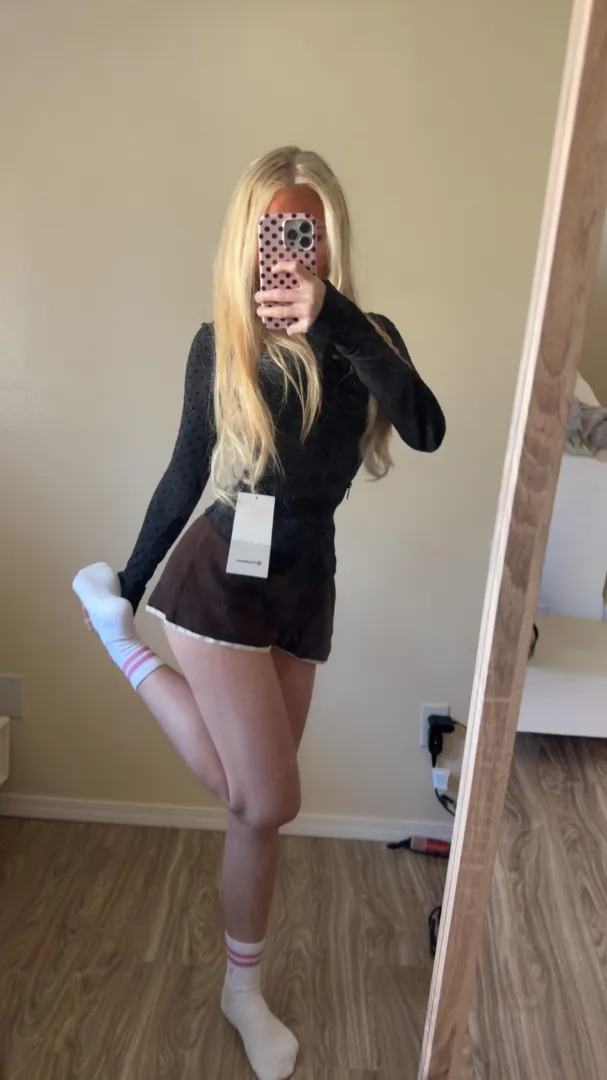Hot spoiled brats will always get richer off the hard work of you peasants and you’ll always do anything to fund my life and sniff my socks‍ posted by goddesssophie111