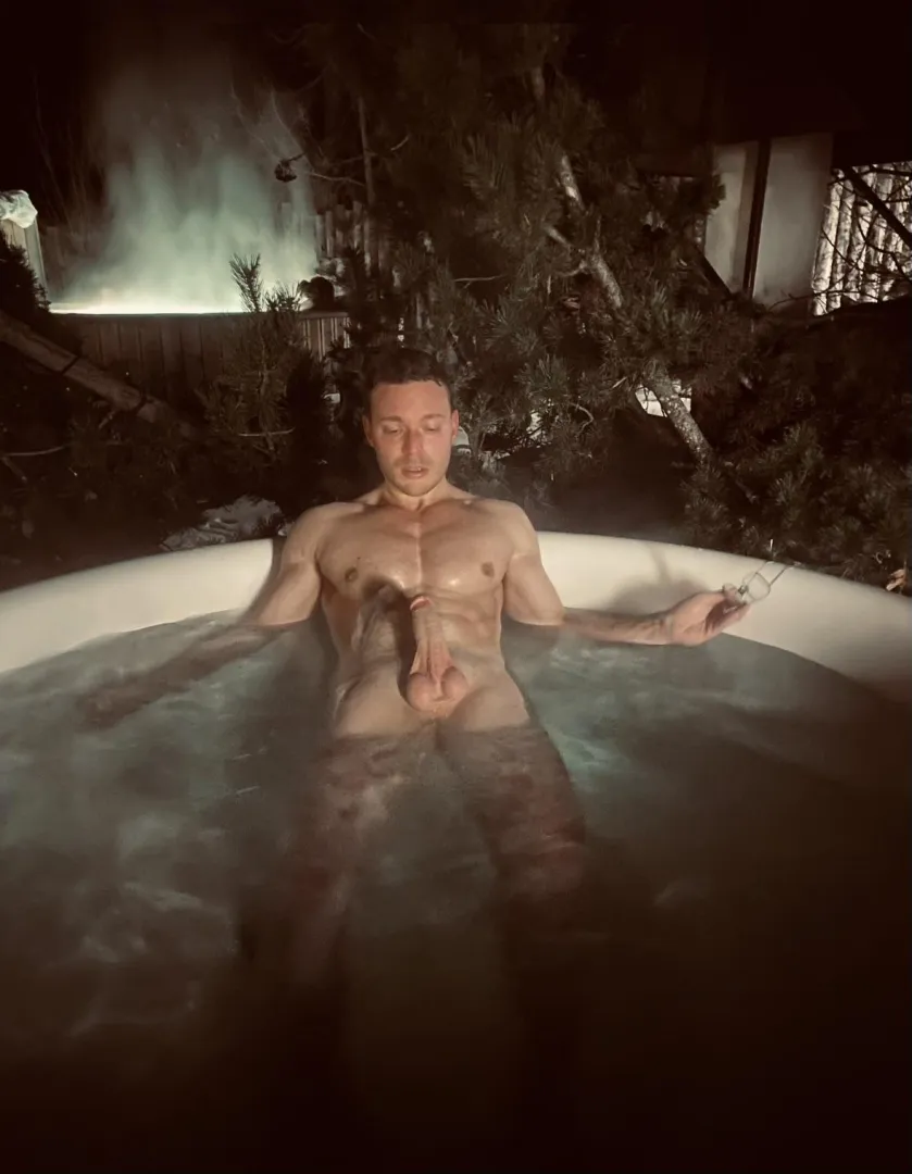 Hot tub posted by iandbillyx