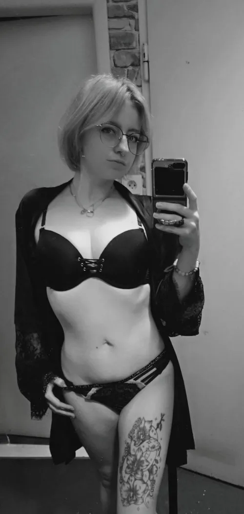 How about a casual photo?  by copycat_cosplay