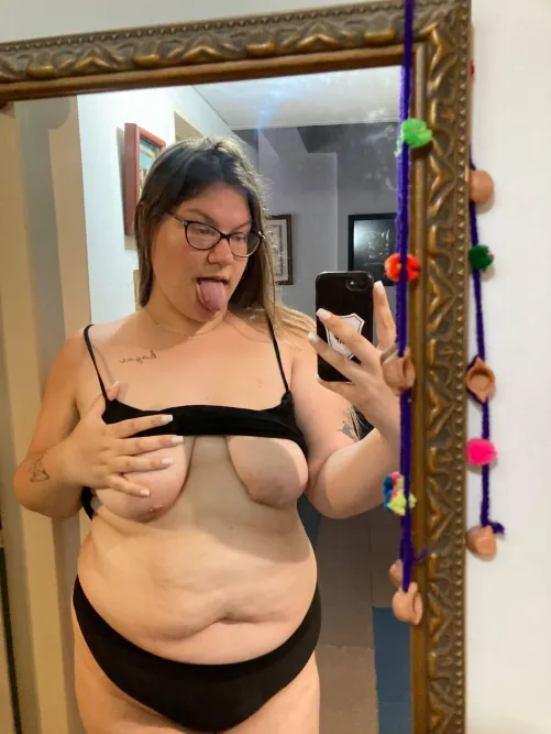 How approachable do i seem as a dwarf.... by Historical_Dot5611