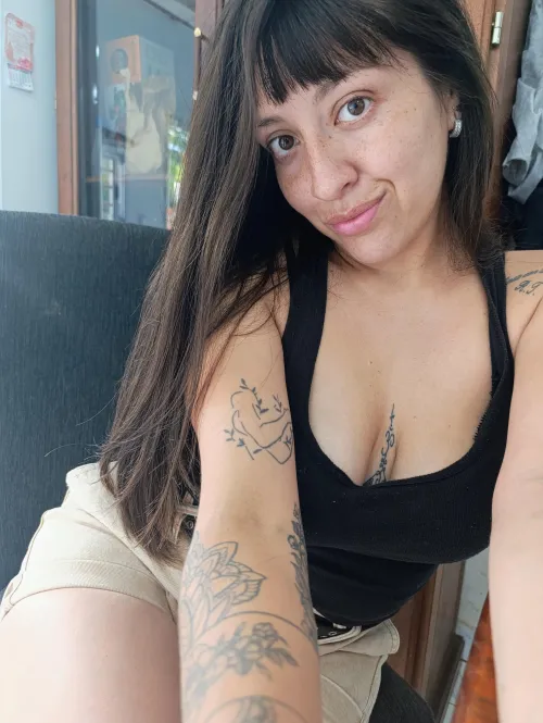 How do I look? Any particular hairstyle? ✨ by Flor_Acuario