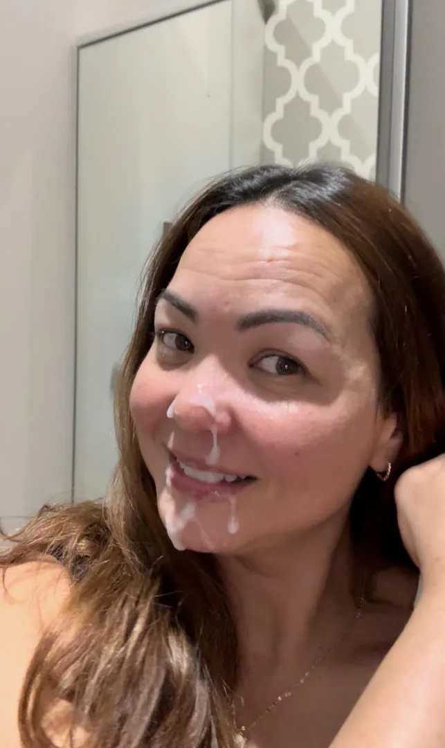 How do I look? posted by ScarletNightALLnight