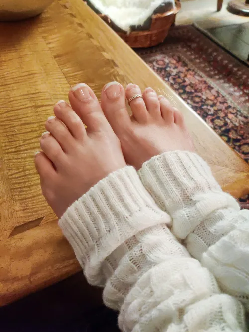 How do you feel about leg warmers? by Wisdem