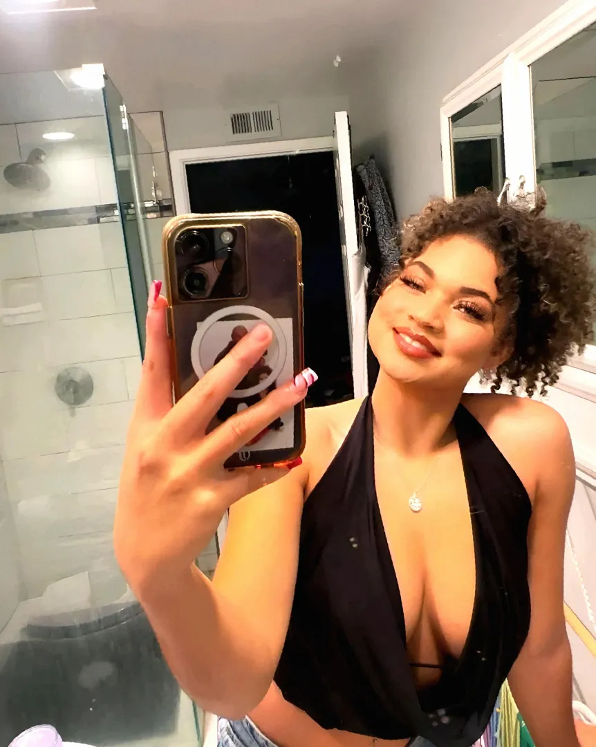 how do you feel about sucking these tonight posted by annabellecuddles