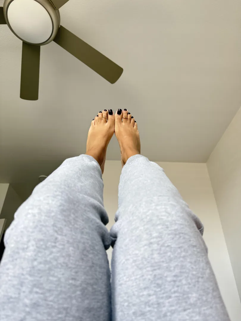How good are you at sucking toes on a scale from 1-10? posted by TheShylinMilan