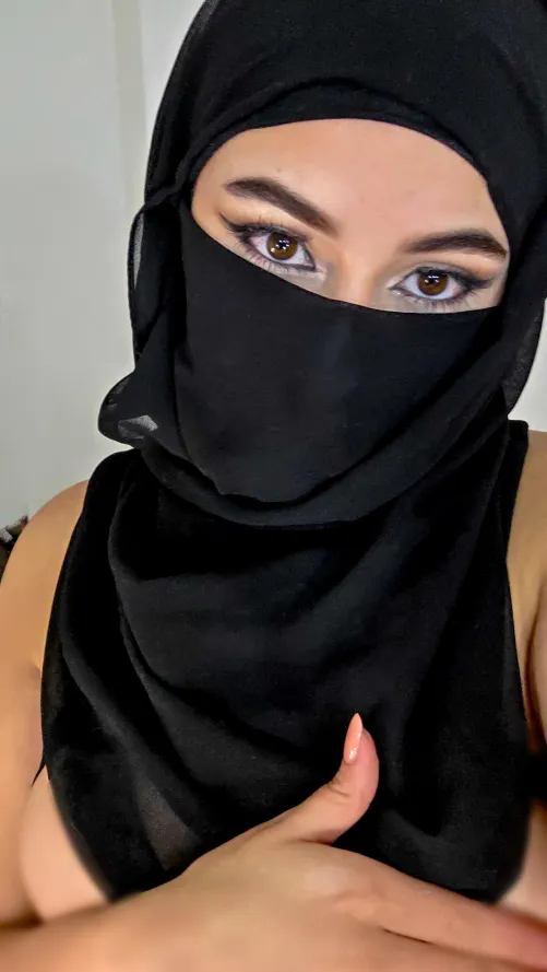 How hard is it already on day 18 of your fasting? Let me make it harder by nami_yuna