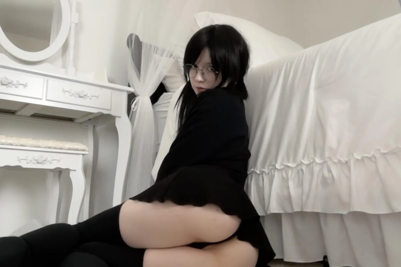 How hard would you spank it posted by spinechilll