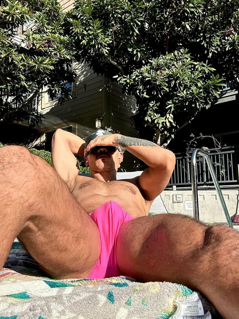How many guys here wear pink swim briefs? posted by jluis2024
