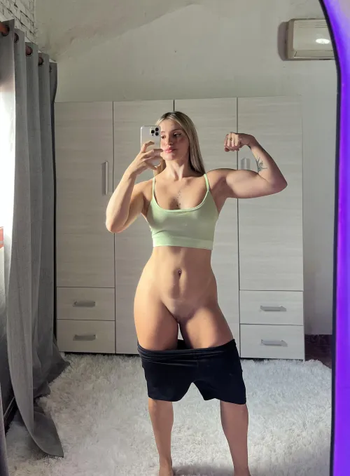 How many guys like gym girls? by clearlyitscinna