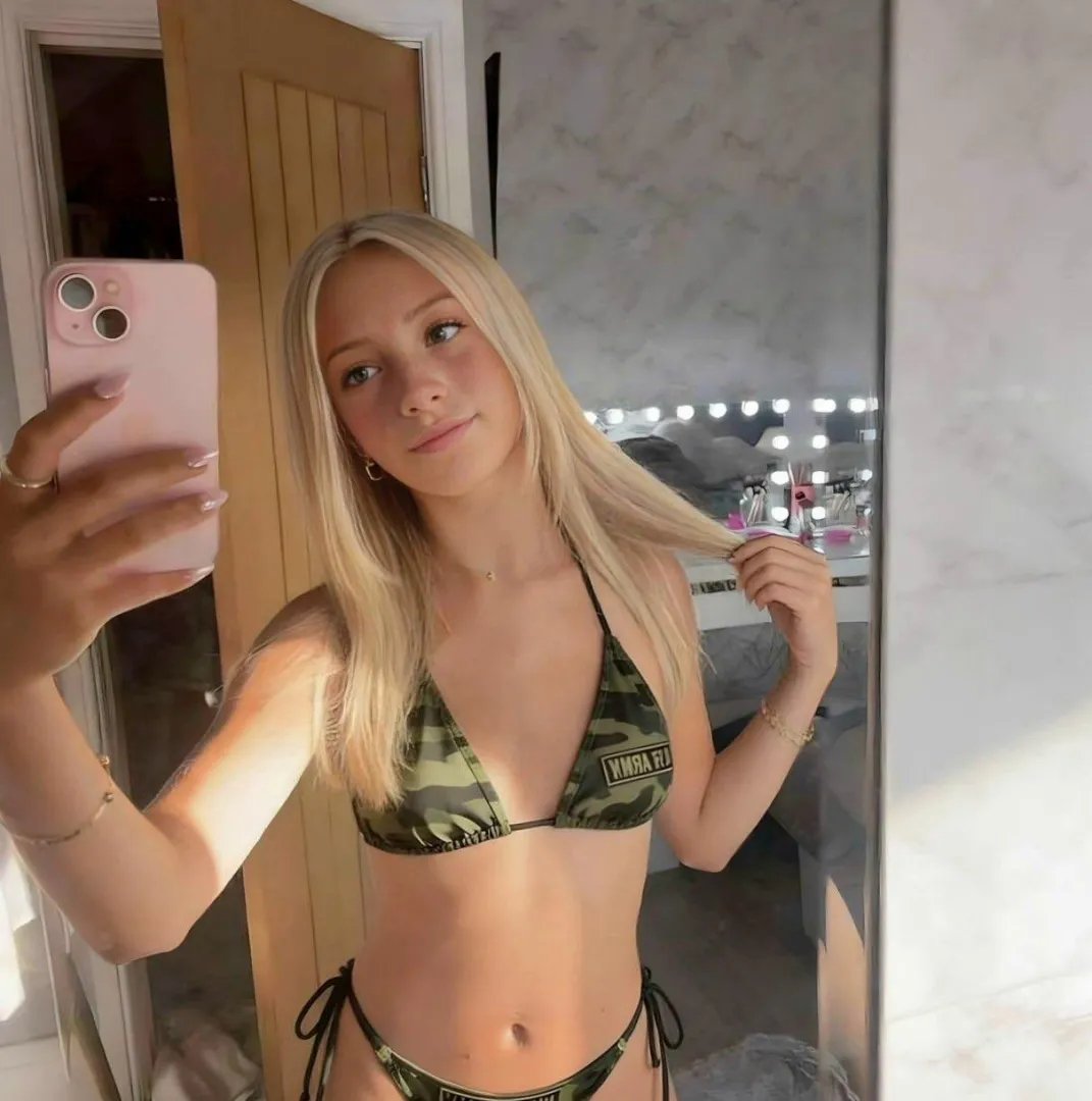 How many inches are you sliding inside me? posted by cosmicbelle_