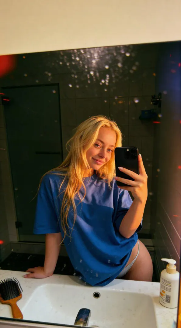 How many minutes would you last with me? posted by FizzyFae-