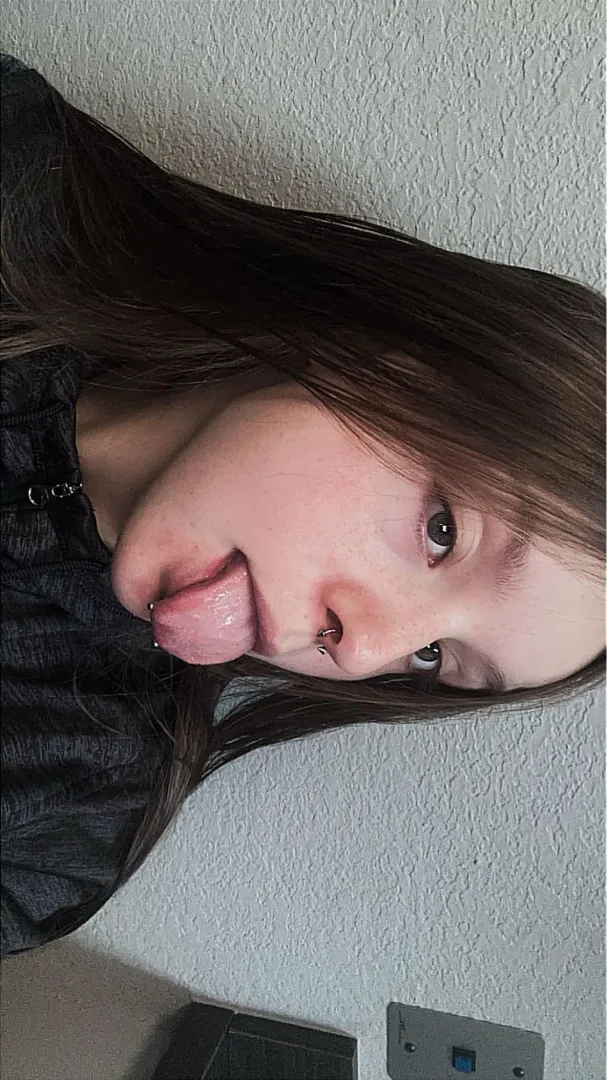 How many times do you think you can fuck me in one day posted by cassieonlyxo