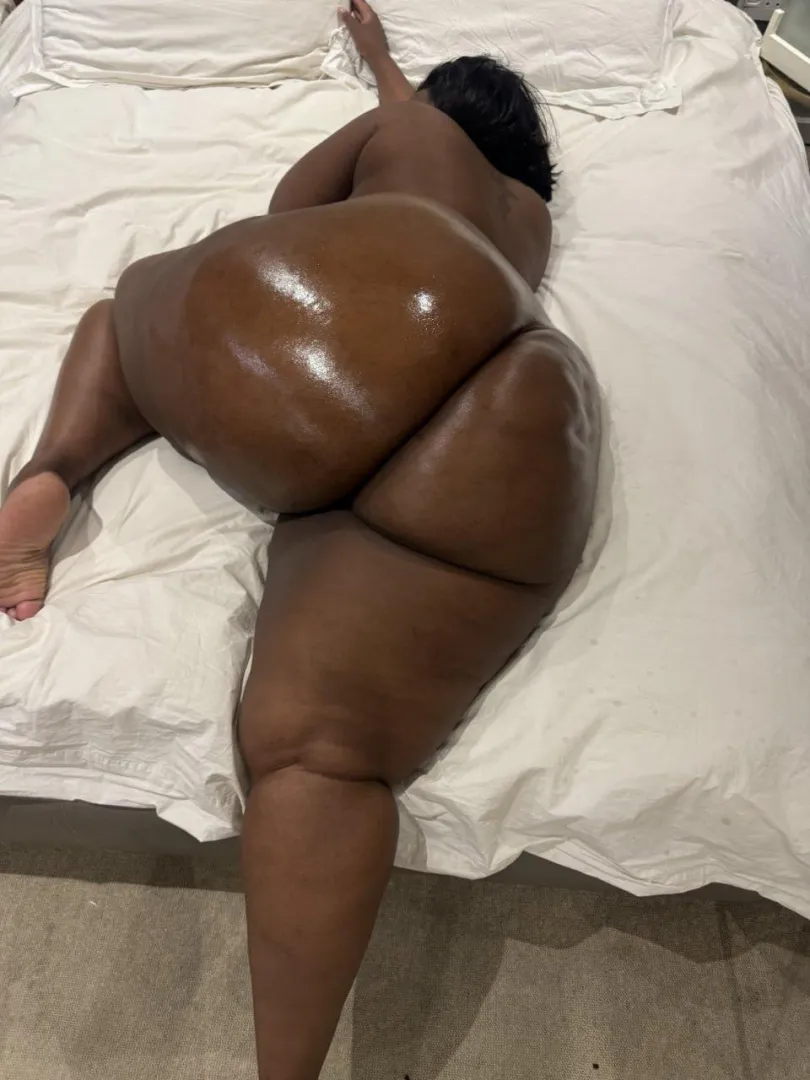 How many ya'll moms built like this? posted by [deleted]