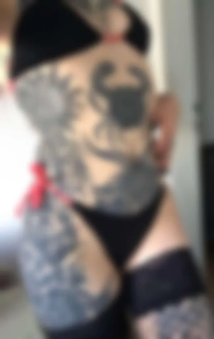 How pathetic do you feel getting a hard-on from my blurry photo? posted by Icepapice