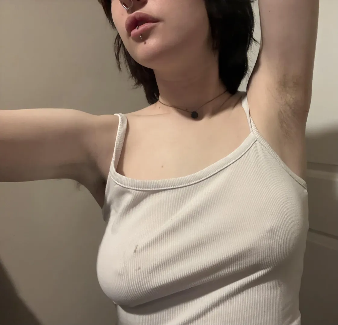 how pathetic.. the way you’re drooling over my pits.. posted by findom_queenbee